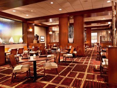 Courtyard Downtown / Convention Center 3*