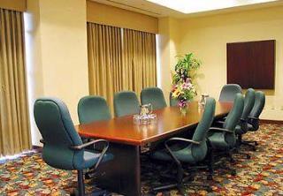 Hotel Courtyard Downtown / Convention Center 3*